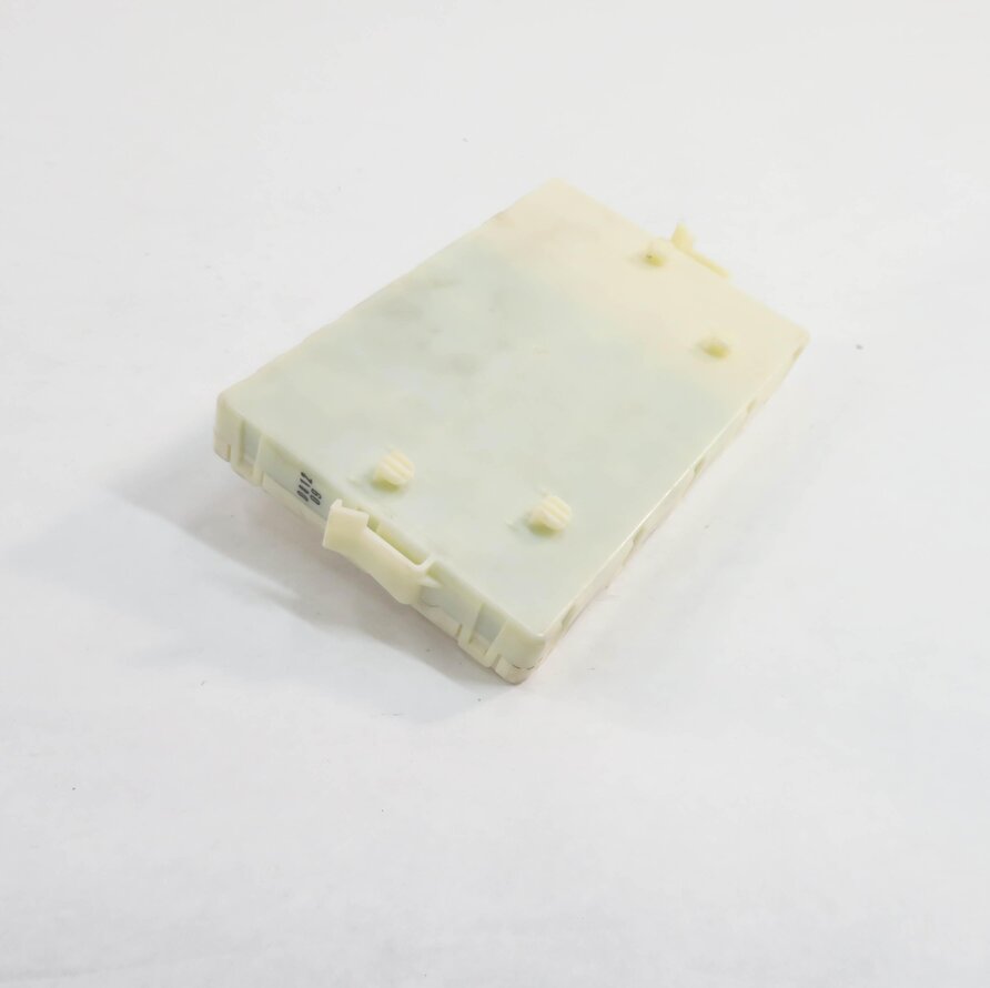 Thumbnail 6: 2010-2011 MERCEDES BENZ E350 E550 (C207) REAR QUARTER PANEL CONTROL MODULE