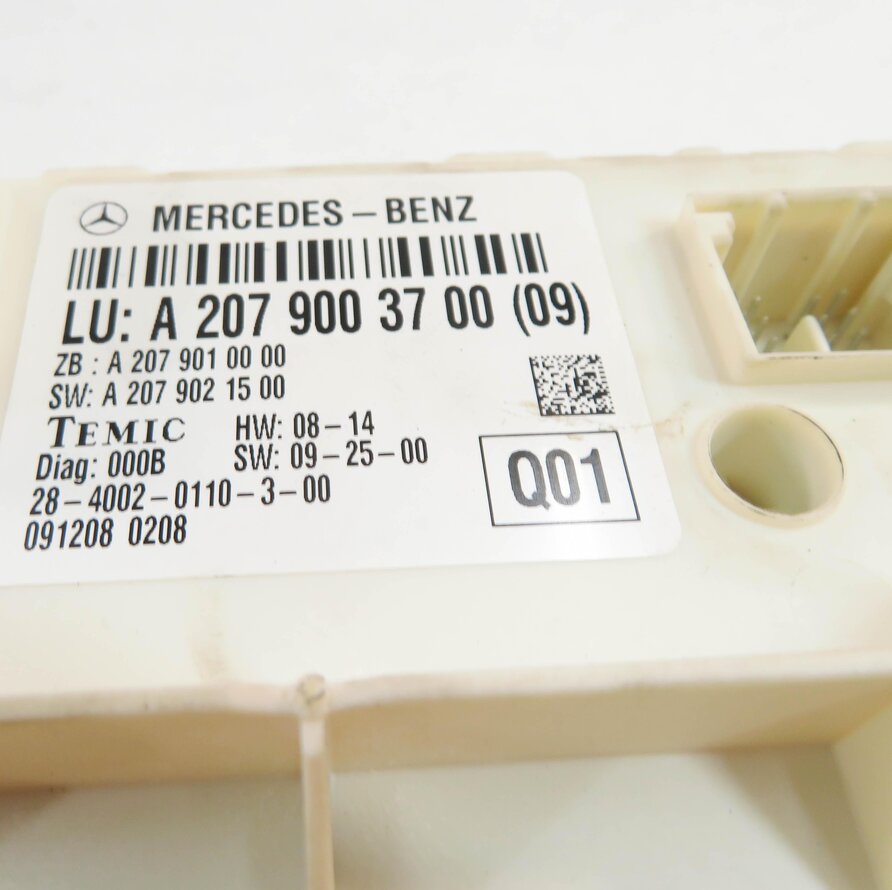 Thumbnail 8: 2010-2011 MERCEDES BENZ E350 E550 (C207) REAR QUARTER PANEL CONTROL MODULE