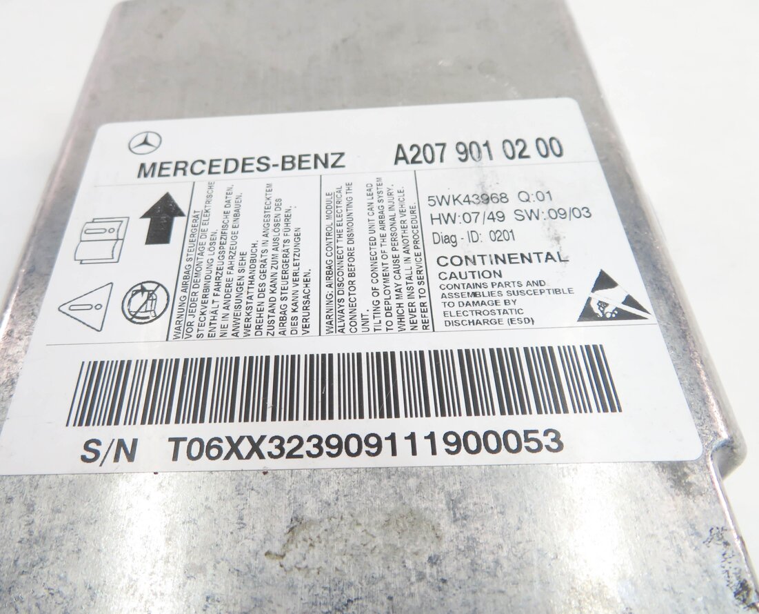 Thumbnail 8: 2010-2013 MERCEDES BENZ E350 E550 (C207) COUPE - SRS BAG CONTROL MODULE