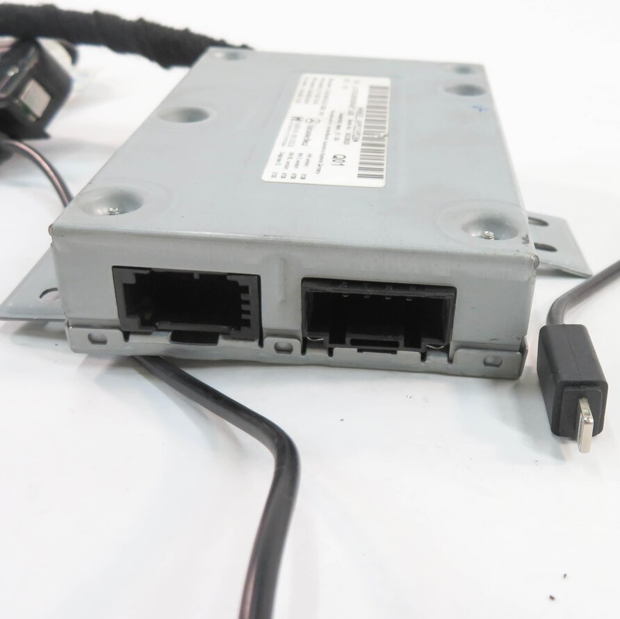Thumbnail 7: 09-13 MERCEDES C300 C350 E350 E550 GL450 GL550 ML350 ML550 - iPOD CONTROL MODULE