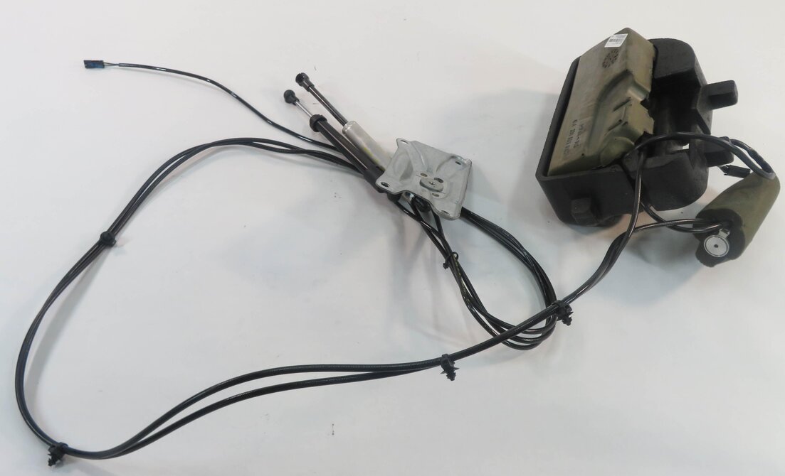 Thumbnail 4: 2006-2009 MERCEDES ML-CLASS (W164) REAR TRUNK LIFT MOTOR w/ RAM & LINES (2-PIN)