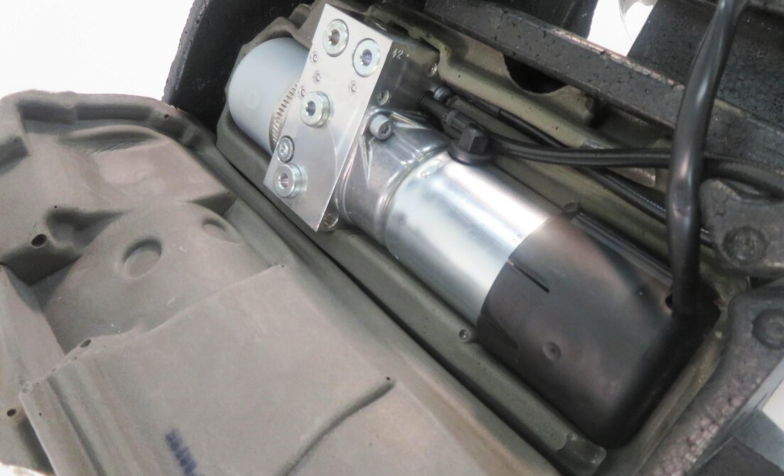 Thumbnail 5: 2006-2009 MERCEDES ML-CLASS (W164) REAR TRUNK LIFT MOTOR w/ RAM & LINES (2-PIN)