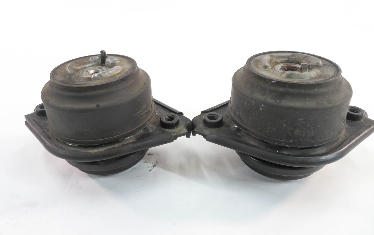 Thumbnail 6: 2009 MERCEDES ML320 (W164) 3.0L OM642 DIESEL ENGINE - MOTOR MOUNT SET-2