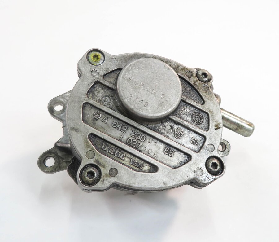 Thumbnail 2: 08-13 MB E320 E350 GL320 GL350 ML320 ML350 R350 3.0L OM642 DIESEL VACUUM PUMP