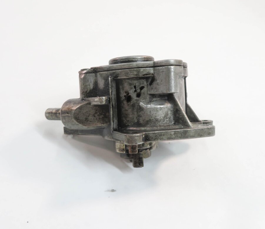 Thumbnail 4: 08-13 MB E320 E350 GL320 GL350 ML320 ML350 R350 3.0L OM642 DIESEL VACUUM PUMP