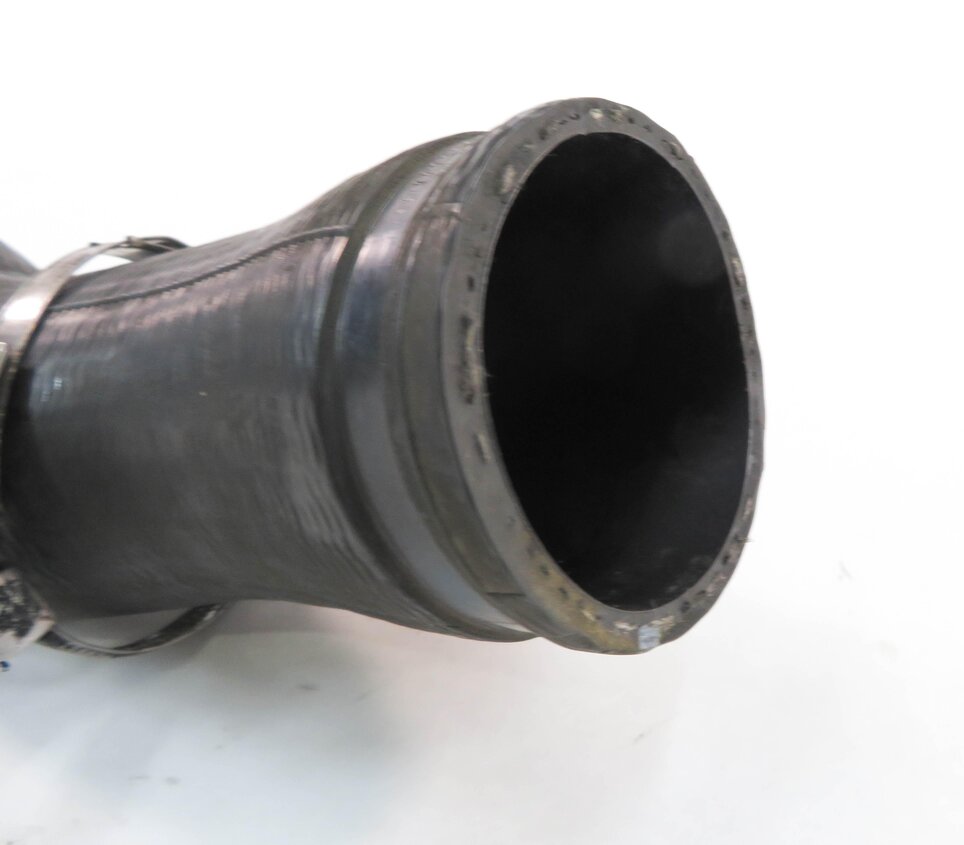 Thumbnail 7: 2009 MERCEDES ML320 (W164) 3.0L OM642 DIESEL - RIGHT INTERCOOLER HOSE PIPE