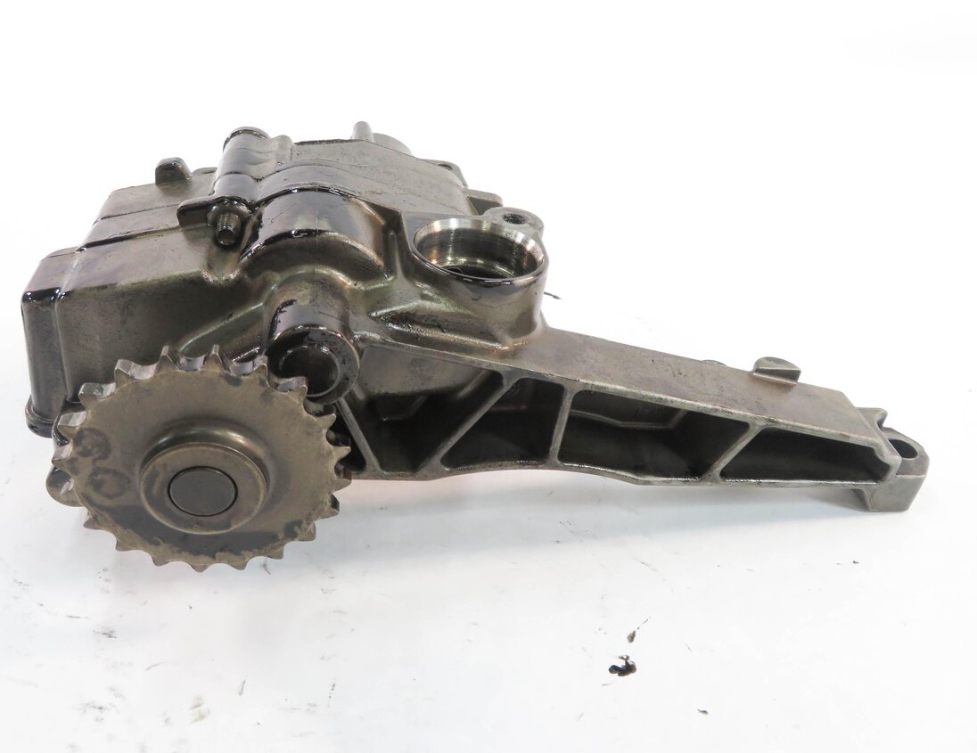 Thumbnail 5: 2009 MERCEDES ML320 (W164) 3.0L OM642 DIESEL ENGINE MOTOR OIL FLUID PUMP