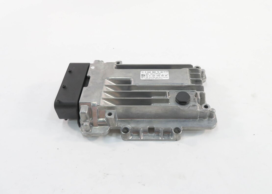 Thumbnail 2: 2010 MERCEDES BENZ ML350 (W164) 3.0L OM642 DIESEL ENGINE DEF CONTROL MODULE