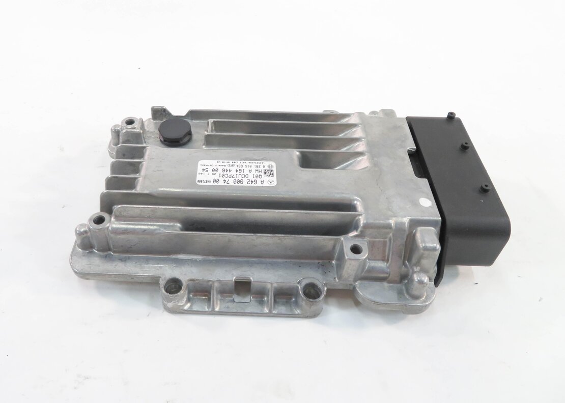 Thumbnail 4: 2010 MERCEDES BENZ ML350 (W164) 3.0L OM642 DIESEL ENGINE DEF CONTROL MODULE