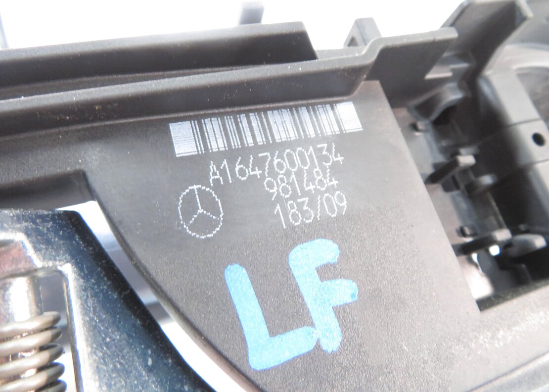 Thumbnail 8: 2010 MERCEDES ML350 (W164) LEFT FRONT DRIVER KEYLESS GO DOOR HANDLE (BLUE 349U)