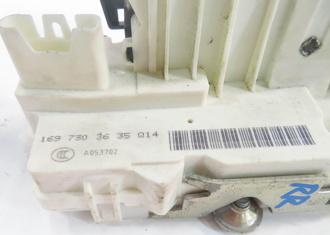 Thumbnail 13: 09-11 MB ML320 ML350 ML450 ML550 (W164) RIGHT REAR KEYLESS GO DOOR LOCK LATCH