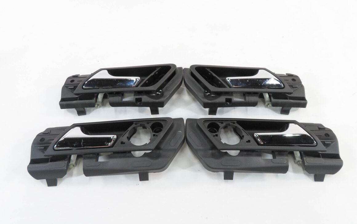 06-11 MB GL320 GL450 GL550 ML320 ML350 ML500 INTERIOR DOOR HANDLE SET-4 (BLACK)