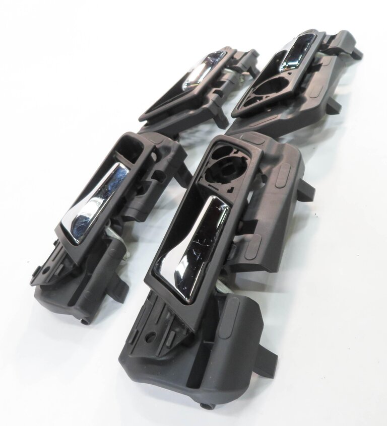 Thumbnail 2: 06-11 MB GL320 GL450 GL550 ML320 ML350 ML500 INTERIOR DOOR HANDLE SET-4 (BLACK)