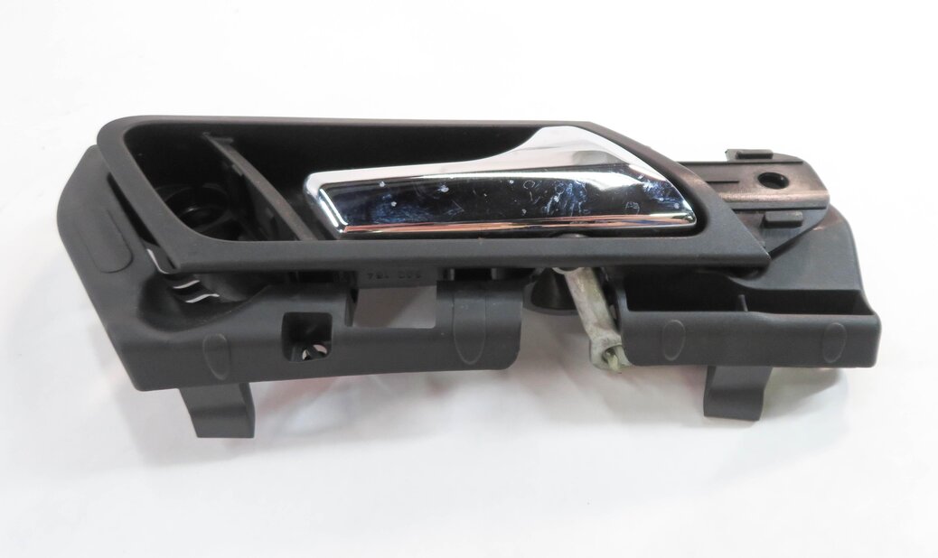 Thumbnail 7: 06-11 MB GL320 GL450 GL550 ML320 ML350 ML500 INTERIOR DOOR HANDLE SET-4 (BLACK)