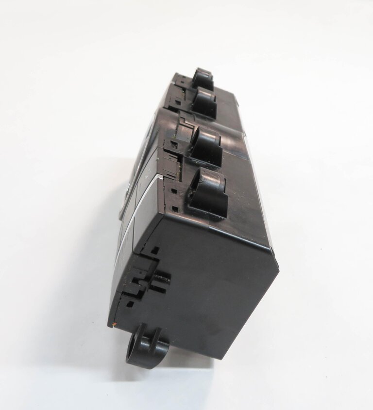 Thumbnail 6: 2010 MERCEDES BENZ ML350 (W164) REAR HEATER A/C TEMPERATURE CONTROL PANEL