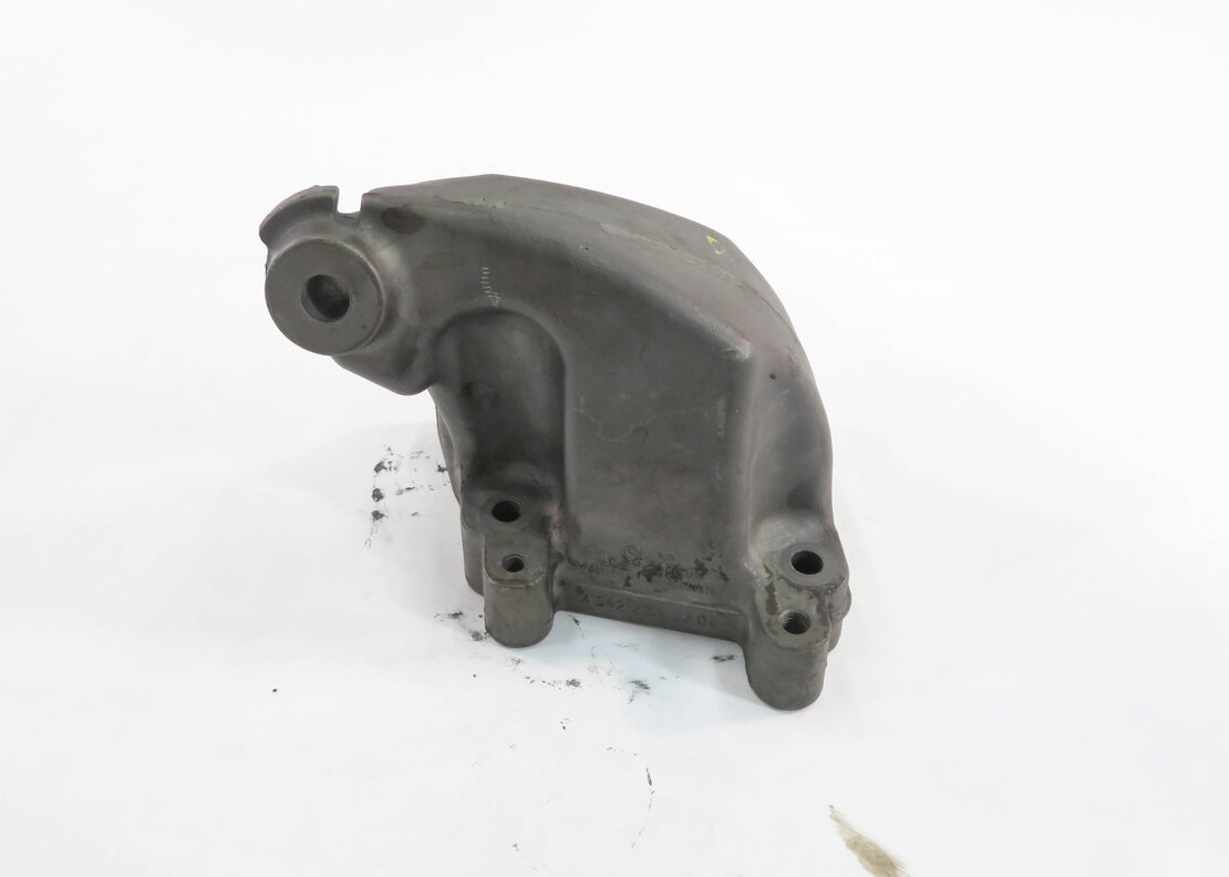 Thumbnail 4: 2010 MERCEDES BENZ ML350 (W164) 3.0L OM642 DIESEL - RIGHT ENGINE MOUNT BRACKET