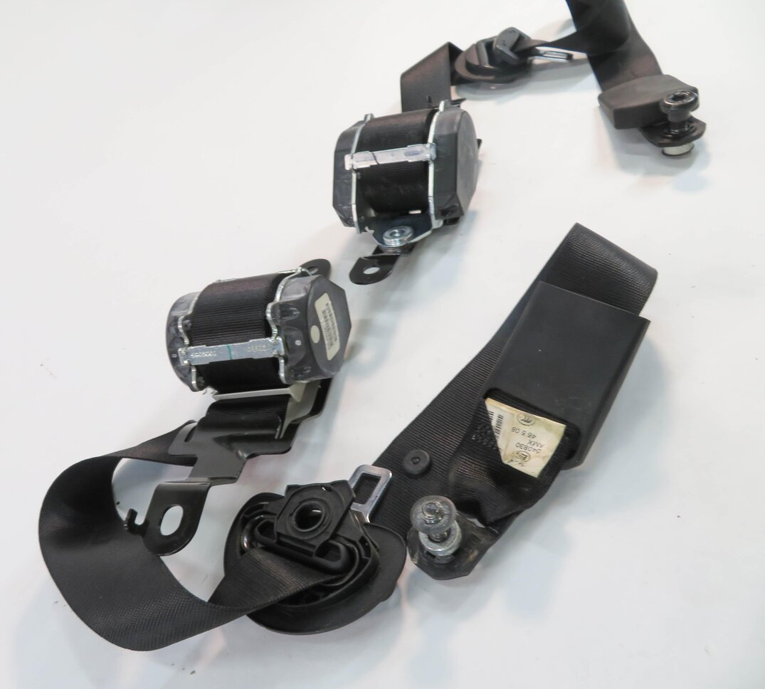 Thumbnail 3: 2009 BMW X5 (E70) REAR LEFT & RIGHT 2nd SECOND ROW SEAT SEATBELT RETRACTOR SET-2