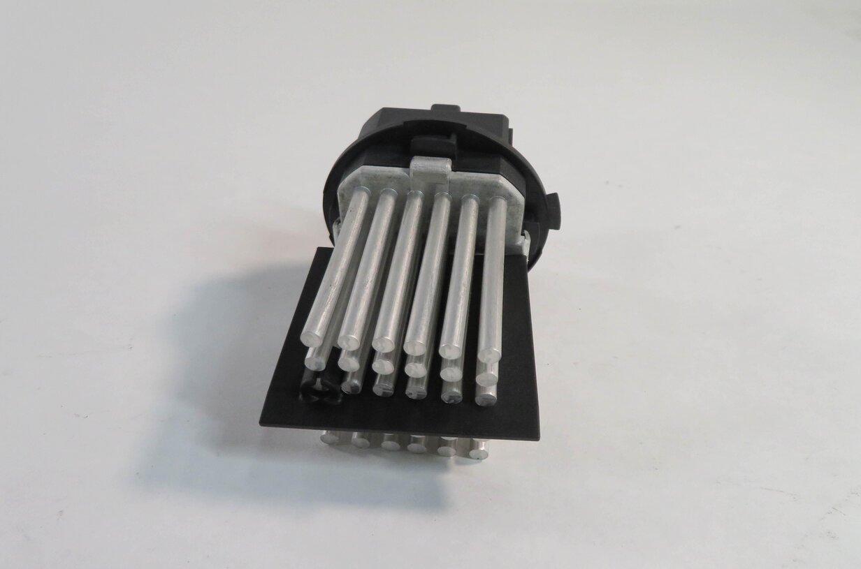 Thumbnail 3: 2009 BMW X5 (E70) REAR HEATER A/C BLOWER FAN MOTOR SPEED RESISTOR