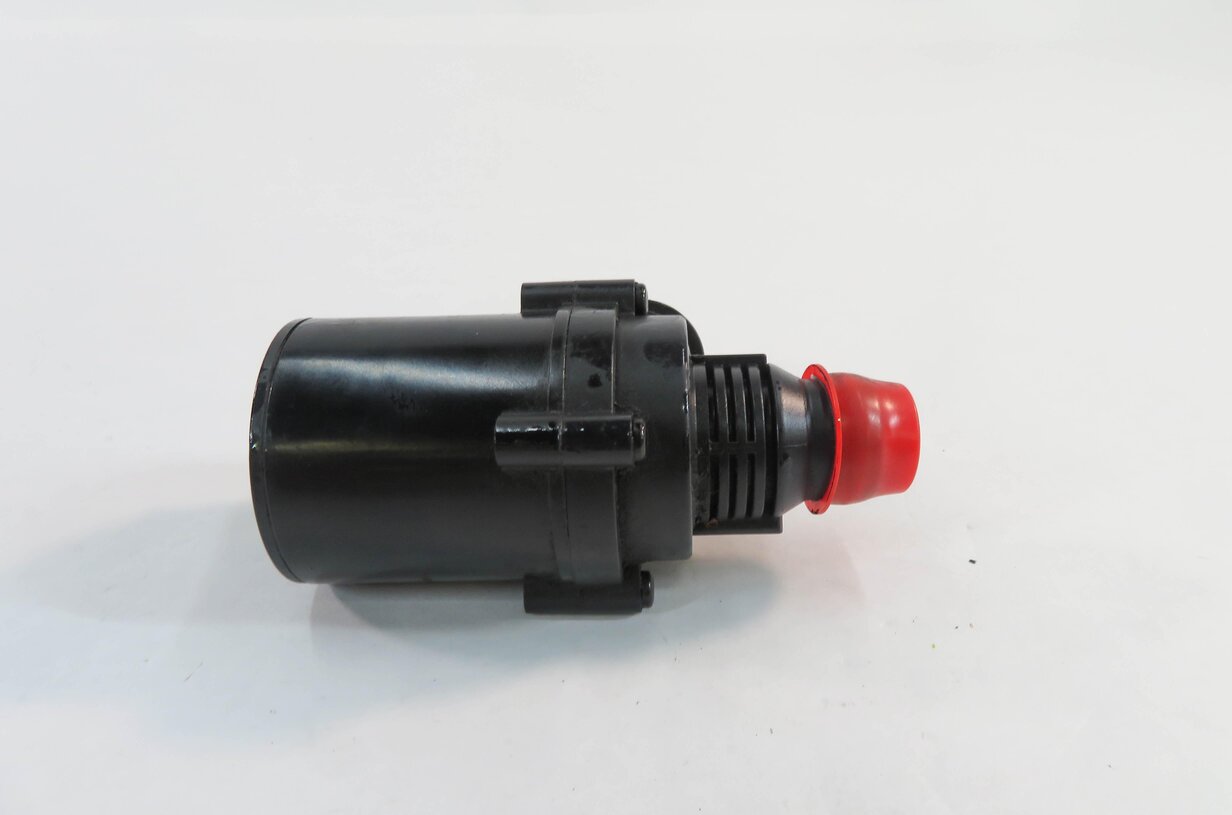 Thumbnail 2: 2009 BMW X5 (E70) 3.0L M57Y DIESEL ENGINE - AUX AUXILIARY WATER COOLANT PUMP