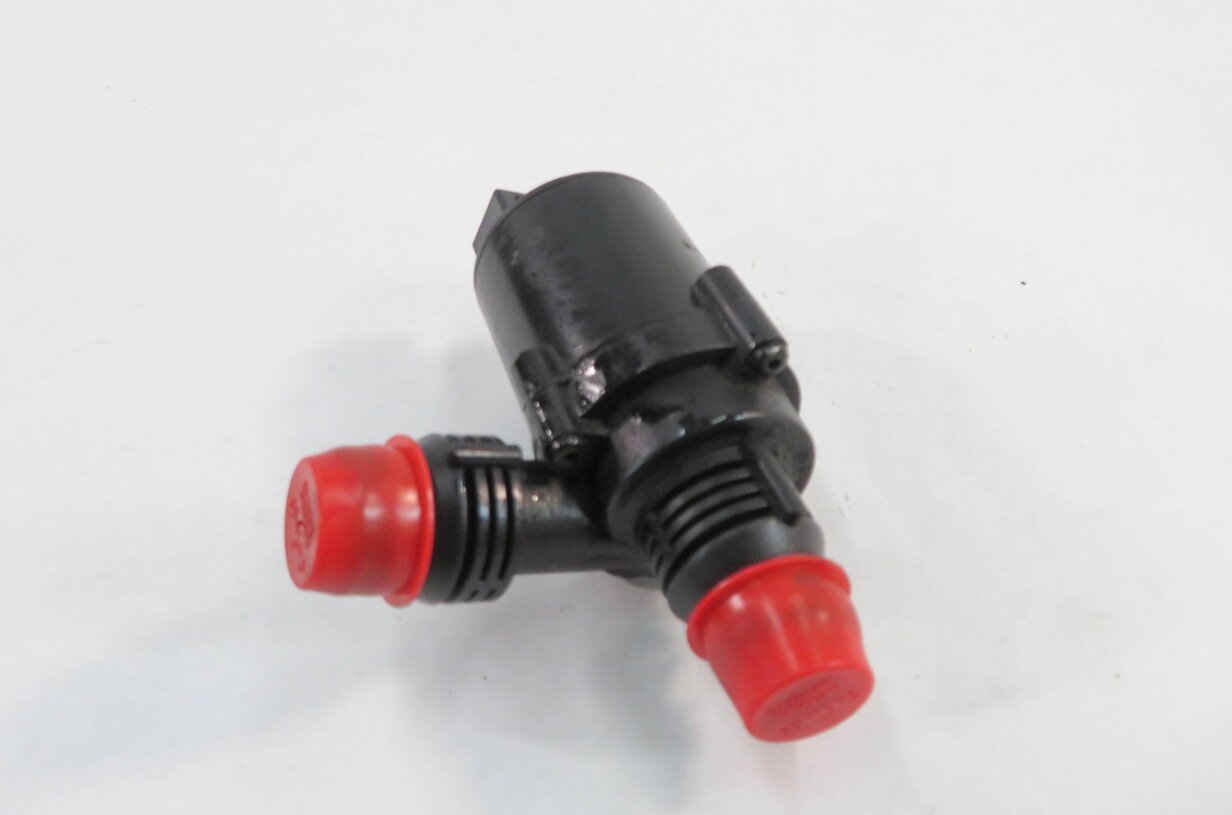 Thumbnail 5: 2009 BMW X5 (E70) 3.0L M57Y DIESEL ENGINE - AUX AUXILIARY WATER COOLANT PUMP