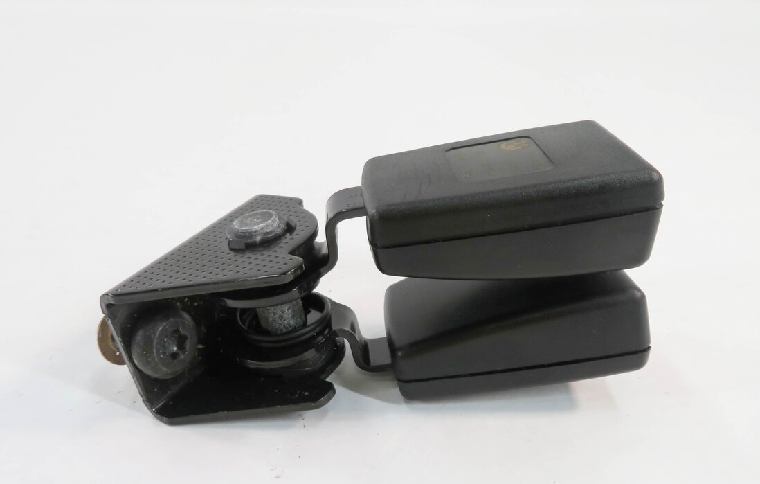 Thumbnail 4: 2009 BMW X5 (E70) REAR 3rd THIRD ROW SEAT SEATBELT BUCKLE RECEIVER SET-2 (BLACK)
