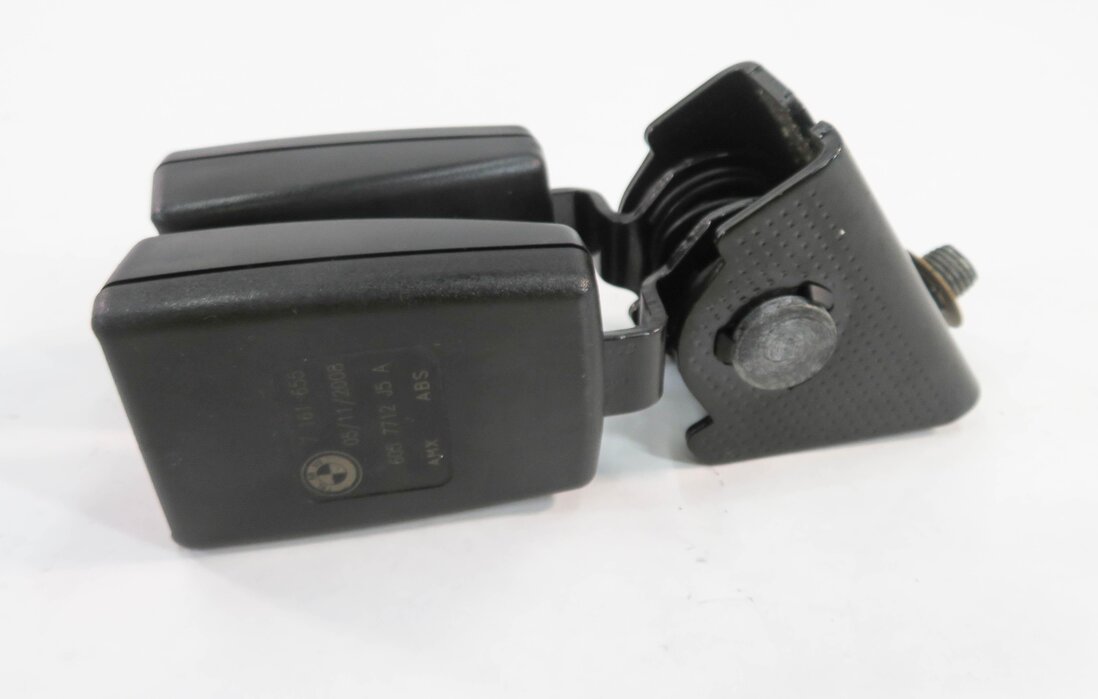 Thumbnail 6: 2009 BMW X5 (E70) REAR 3rd THIRD ROW SEAT SEATBELT BUCKLE RECEIVER SET-2 (BLACK)