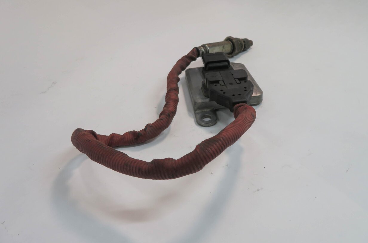Thumbnail 4: 2009 BMW X5 (E70) 3.0L M57Y DIESEL - LOWER NOX NITROGEN OXIDE PROBE SENSOR