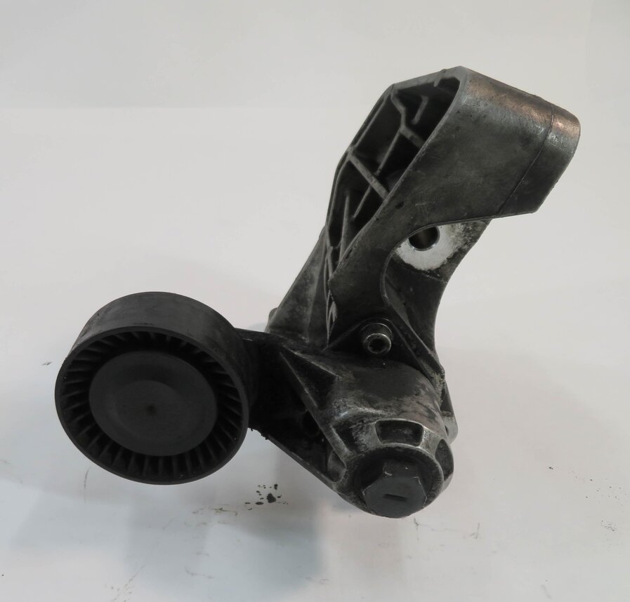 Thumbnail 3: 2009 BMW X5 (E70) 3.0L M57Y DIESEL ENGINE - POWER STEERING PUMP MOUNT BRACKET