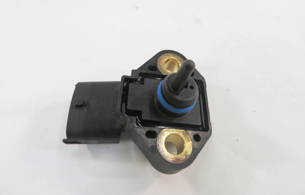 Thumbnail 6: 2006 BMW M5 ///M (E60) 5.0L S85 V10 - MANIFOLD ABSOLUTE PRESSURE SENSOR (MAP)