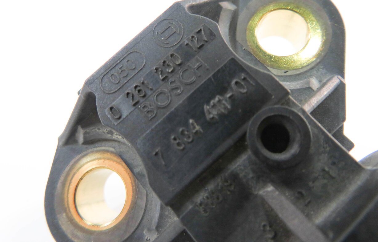 Thumbnail 7: 2006 BMW M5 ///M (E60) 5.0L S85 V10 - MANIFOLD ABSOLUTE PRESSURE SENSOR (MAP)