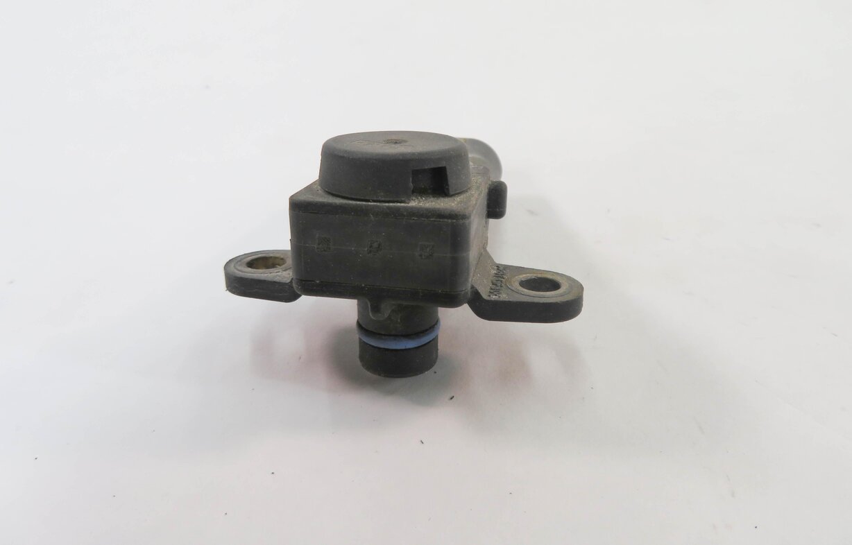 Thumbnail 3: 2006 BMW M5 ///M (E60) 5.0L S85 V10 - MANIFOLD ABSOLUTE PRESSURE SENSOR (MAP)