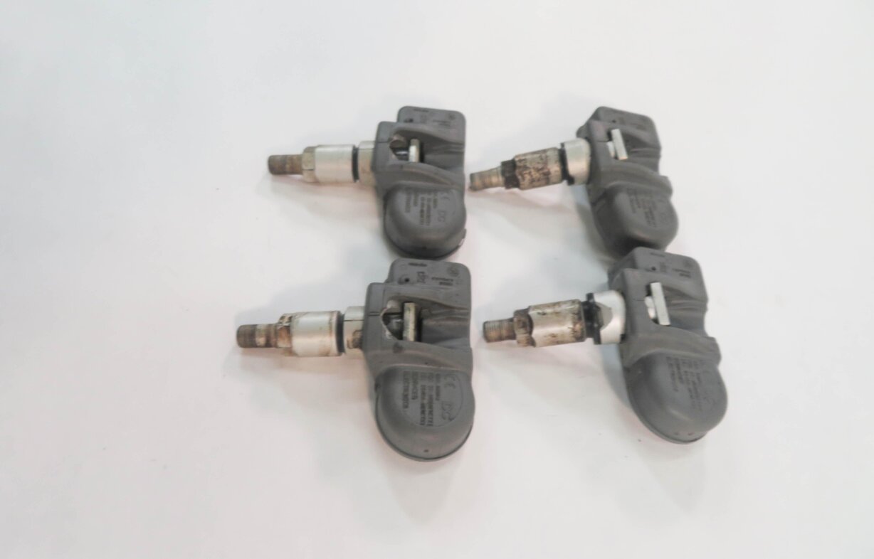 Thumbnail 3: 2006 BMW M5 (E60) ///M - TPMS TIRE AIR PRESSURE SENSOR SET-4 (433.922 MHz)