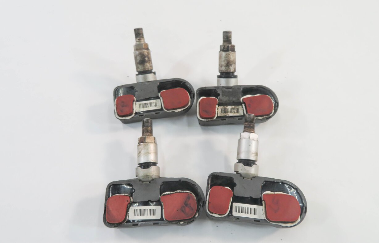Thumbnail 5: 2006 BMW M5 (E60) ///M - TPMS TIRE AIR PRESSURE SENSOR SET-4 (433.922 MHz)