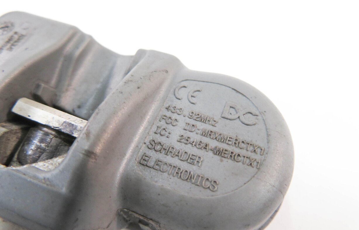 Thumbnail 6: 2006 BMW M5 (E60) ///M - TPMS TIRE AIR PRESSURE SENSOR SET-4 (433.922 MHz)