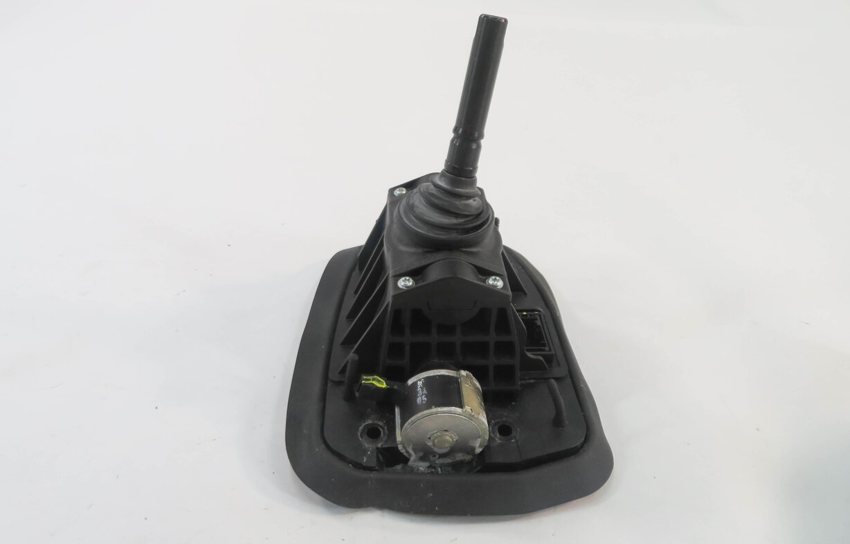 Thumbnail 3: 2006 BMW M5 (E60) ///M - SMG SEQUENTIAL MANUAL GEARBOX TRANSMISSION GEAR SHIFTER