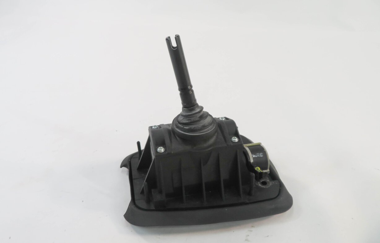 Thumbnail 4: 2006 BMW M5 (E60) ///M - SMG SEQUENTIAL MANUAL GEARBOX TRANSMISSION GEAR SHIFTER