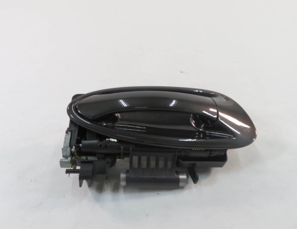 Thumbnail 3: 2010-2016 PORSCHE PANAMERA (970 G1) RIGHT REAR EXTERIOR DOOR HANDLE (GRAY 1A1A)