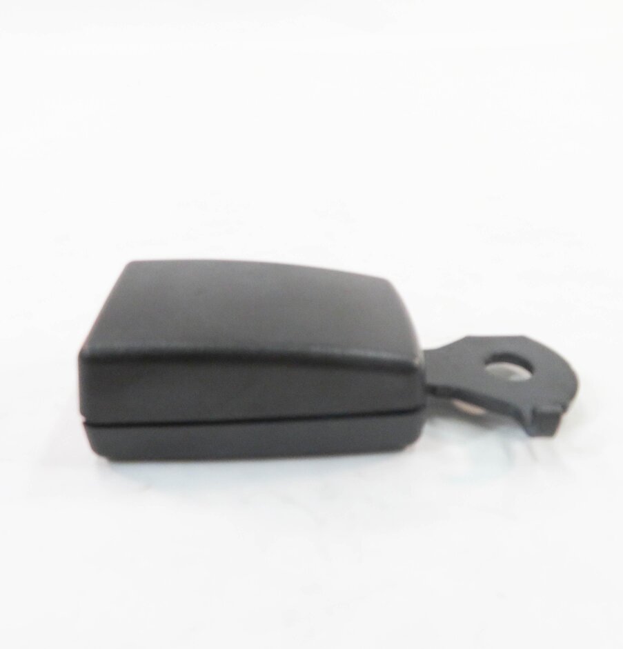 Thumbnail 3: 2010 PORSCHE PANAMERA (970 G1) RIGHT REAR SEAT SEATBELT BUCKLE RECEIVER (BLACK)