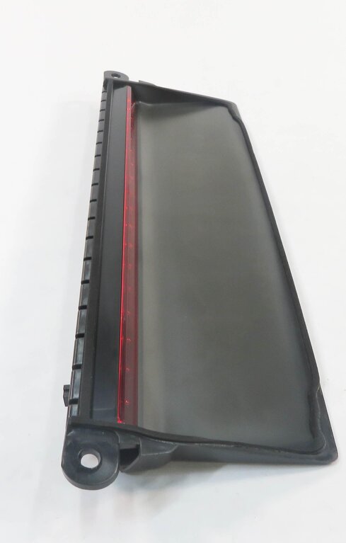 Thumbnail 4: 2010 PORSCHE PANAMERA (970 G1) REAR 3rd THIRD BRAKE LIGHT STOP SIGNAL LAMP