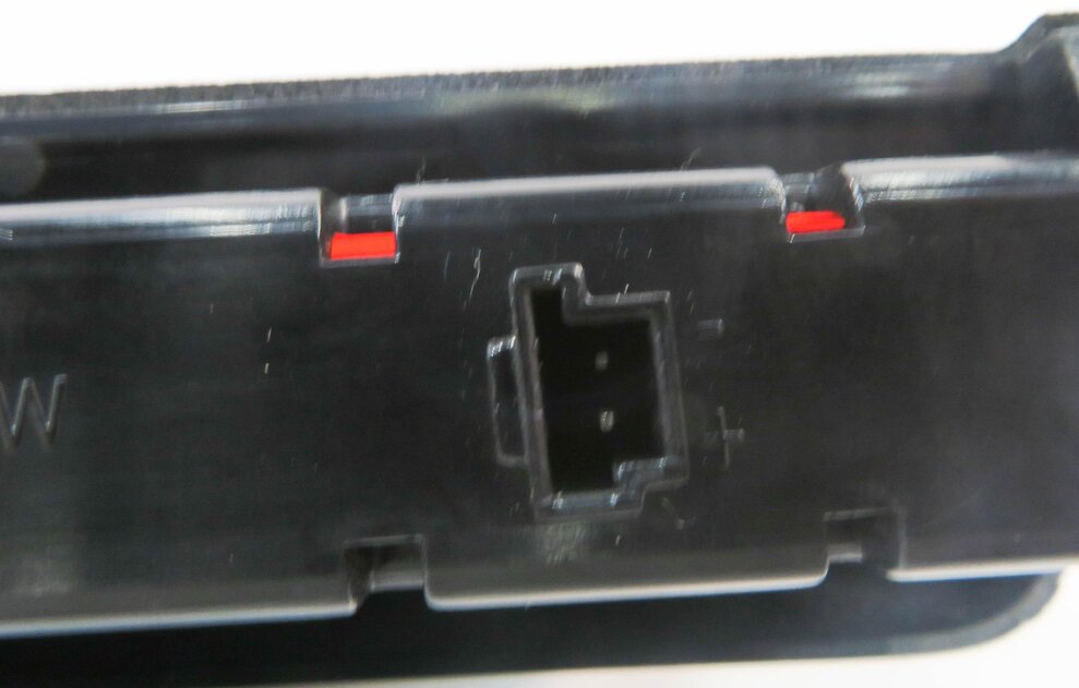 Thumbnail 7: 2010 PORSCHE PANAMERA (970 G1) REAR 3rd THIRD BRAKE LIGHT STOP SIGNAL LAMP