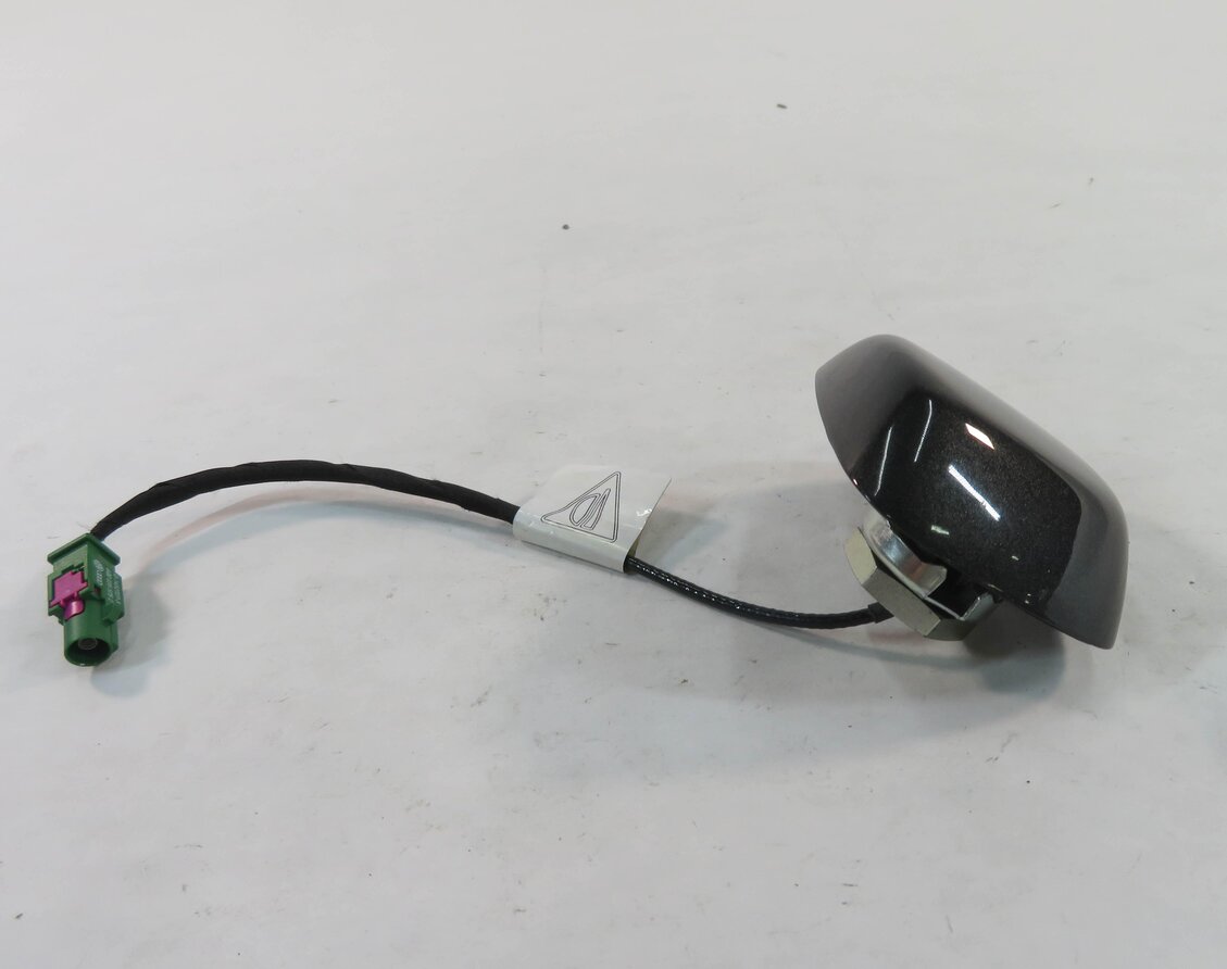 Thumbnail 3: 10-16 PORSCHE CAYENNE PANAMERA (958 / 970 G1) RADIO STEREO ANTENNA (GRAY 1A1A)