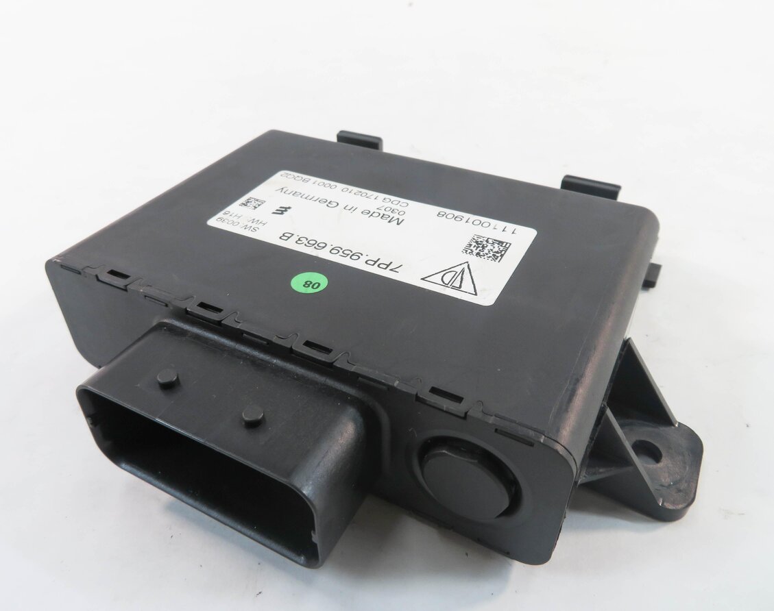 2010 PORSCHE PANAMERA (970 G1) VOLTAGE CONVERTER CONTROL MODULE