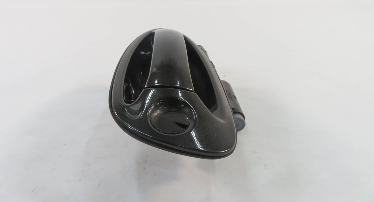 Thumbnail 3: 2010-2016 PORSCHE PANAMERA (970 G1) LEFT FRONT EXTERIOR DOOR HANDLE (GRAY 1A1A)