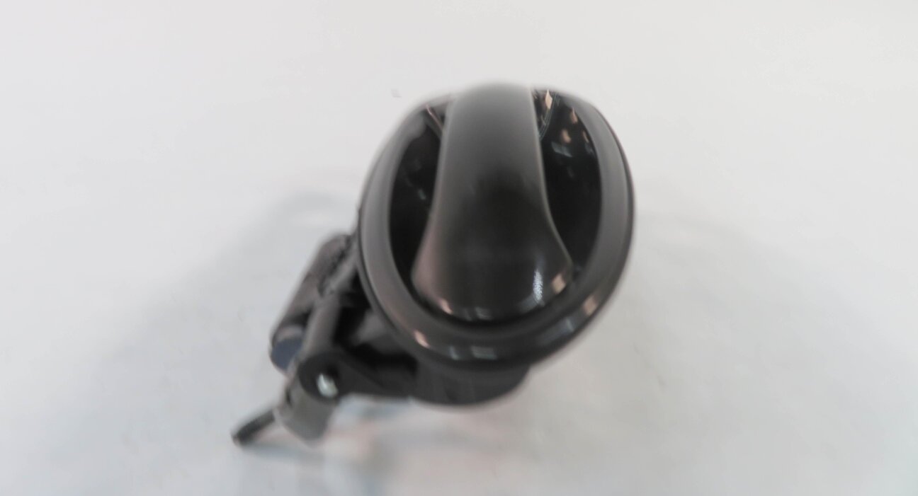 Thumbnail 5: 2010-2016 PORSCHE PANAMERA (970 G1) LEFT FRONT EXTERIOR DOOR HANDLE (GRAY 1A1A)