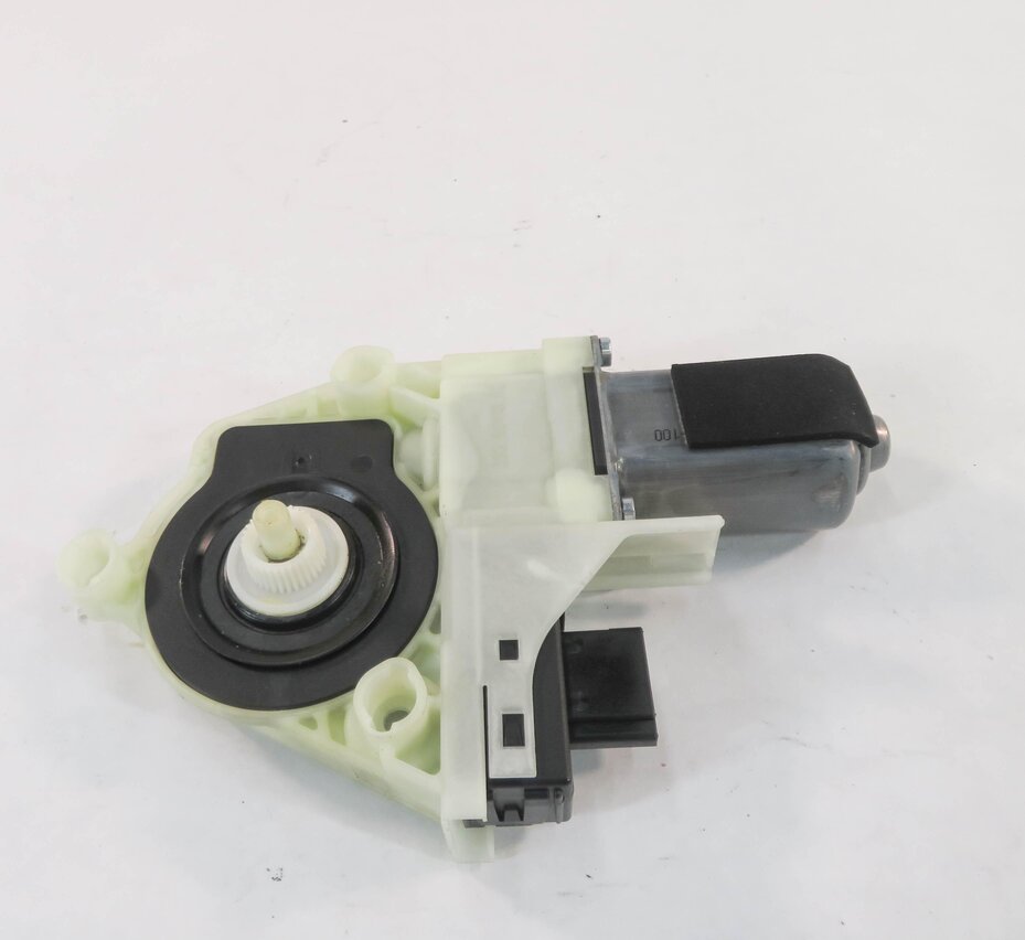 Thumbnail 6: 2010-2016 PORSCHE PANAMERA (970 G1) 3.0L / 3.6L / 4.8L - RADIATOR COOLING FAN