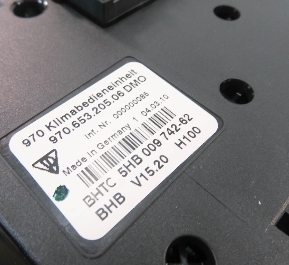 Thumbnail 7: 2010-2013 PORSCHE PANAMERA (970 G1) HEATER A/C SEAT TRACTION TRUNK SWITCH PANEL