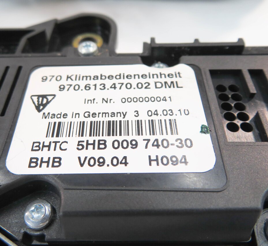 Thumbnail 8: 2010-2013 PORSCHE PANAMERA (970 G1) HEATER A/C SEAT TRACTION TRUNK SWITCH PANEL