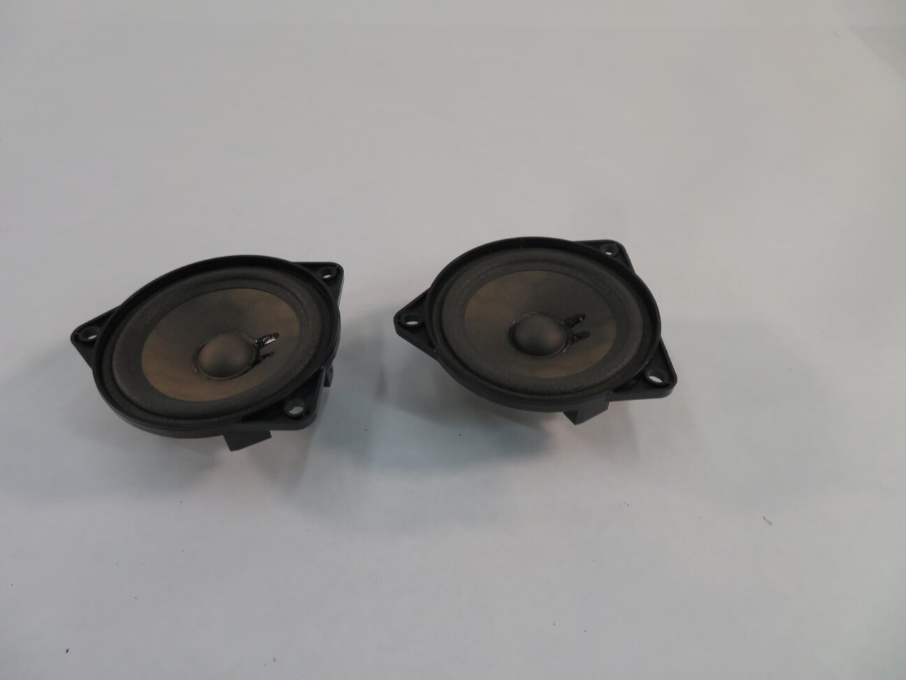 Thumbnail 4: 2010 PORSCHE PANAMERA (970 G1) RADIO STEREO MID RANGE TWEETER SPEAKER SET-4