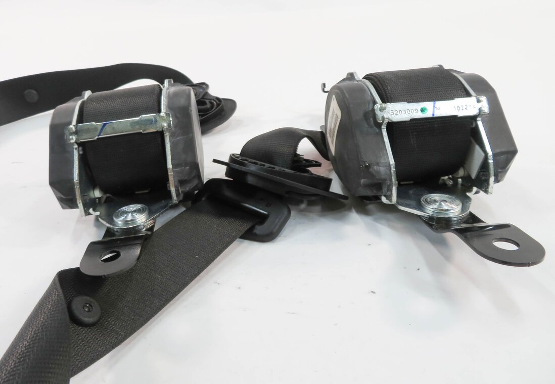 Thumbnail 4: 2008 BMW X5 (E70) L & R REAR 2nd SECOND ROW SEAT SEATBELT RETRACTOR SET (BLACK)