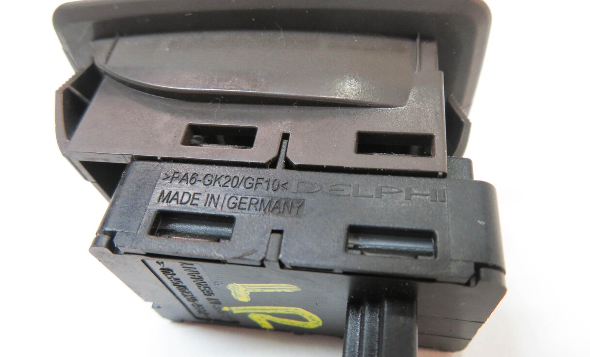 Thumbnail 6: 2008 BMW X5 (E70) FRONT / REAR PASSENGER - POWER WINDOW SWITCH BUTTON (BROWN)